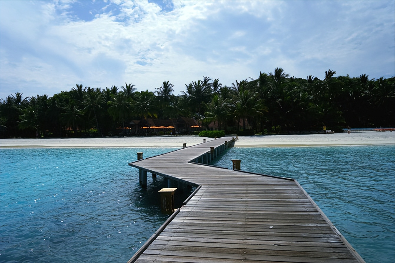 精短小说：敲不开的门