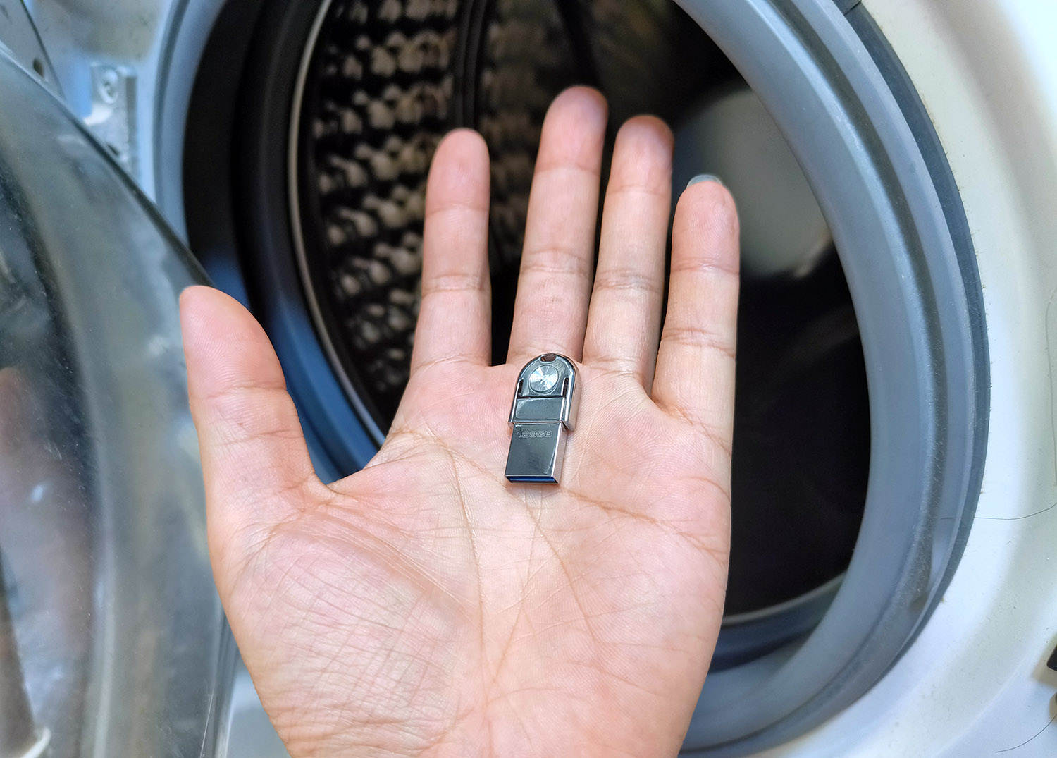 超小迷你u盘,aigo双头u盘使用教程