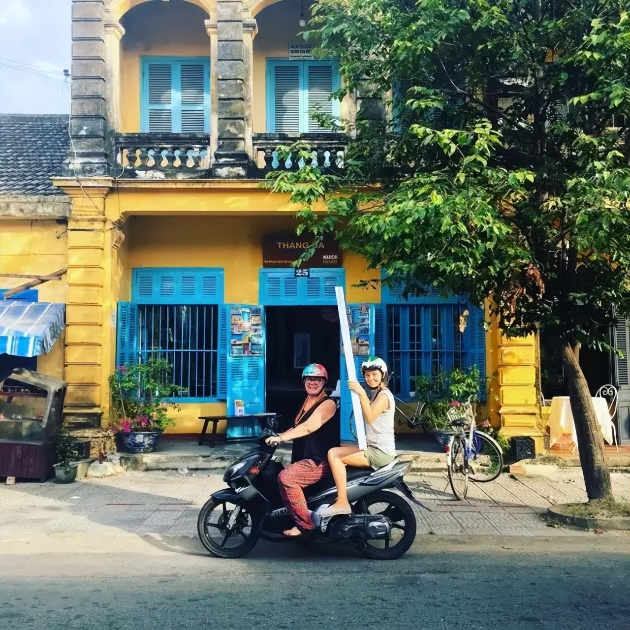 岘港旅游住哪里好,岘港旅游云端漫步