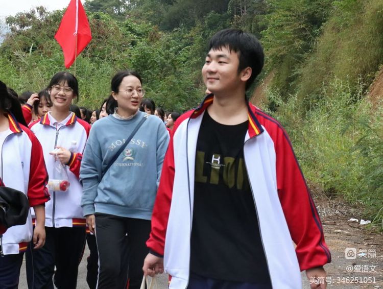 萤火点亮，汇聚光明力量——光明赴田林支教队2021—2022年度总结