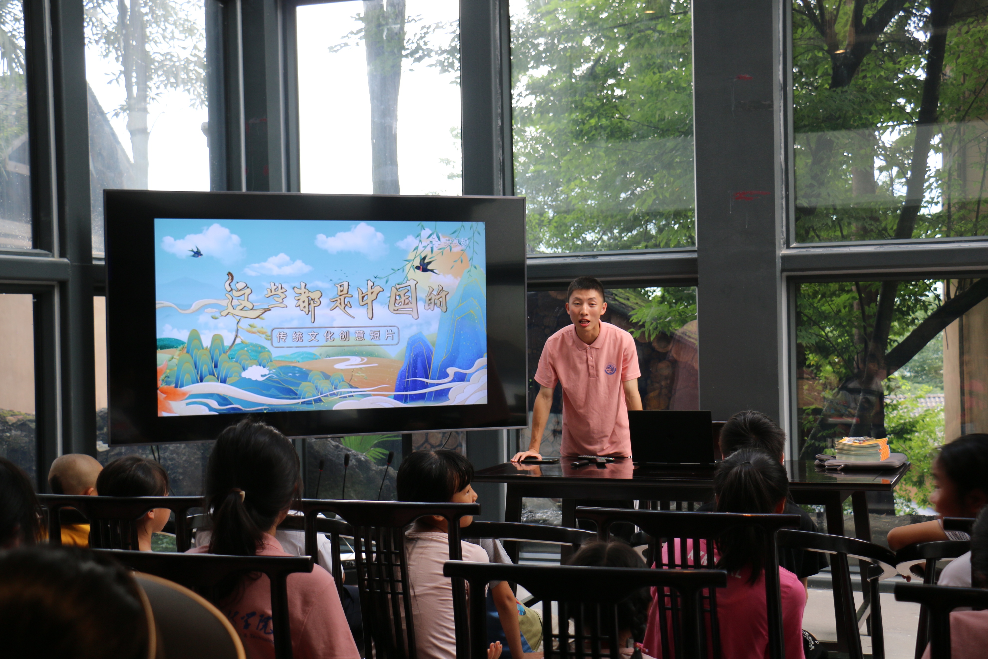 重人科学子三下乡的收获与感悟:探访“花田新路”，发现乡村之美