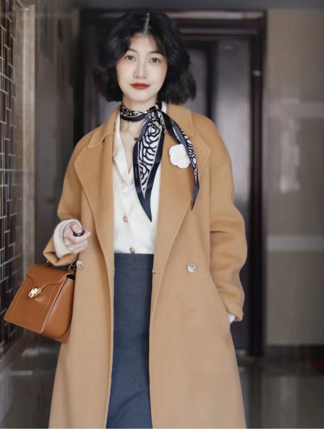 梨形身材必备牛仔裤显瘦又显高,梨形身材上学穿什么鞋显高显瘦