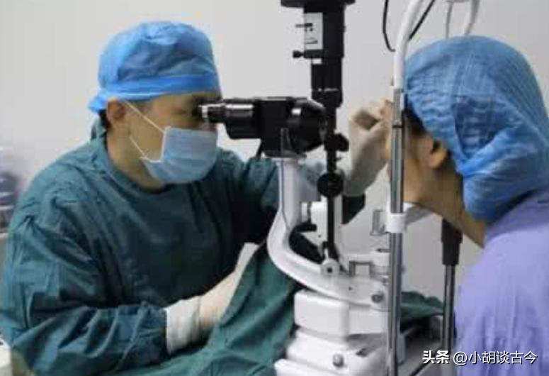 四川父亲忍痛拔掉儿子呼吸机,家人拔掉呼吸机视频