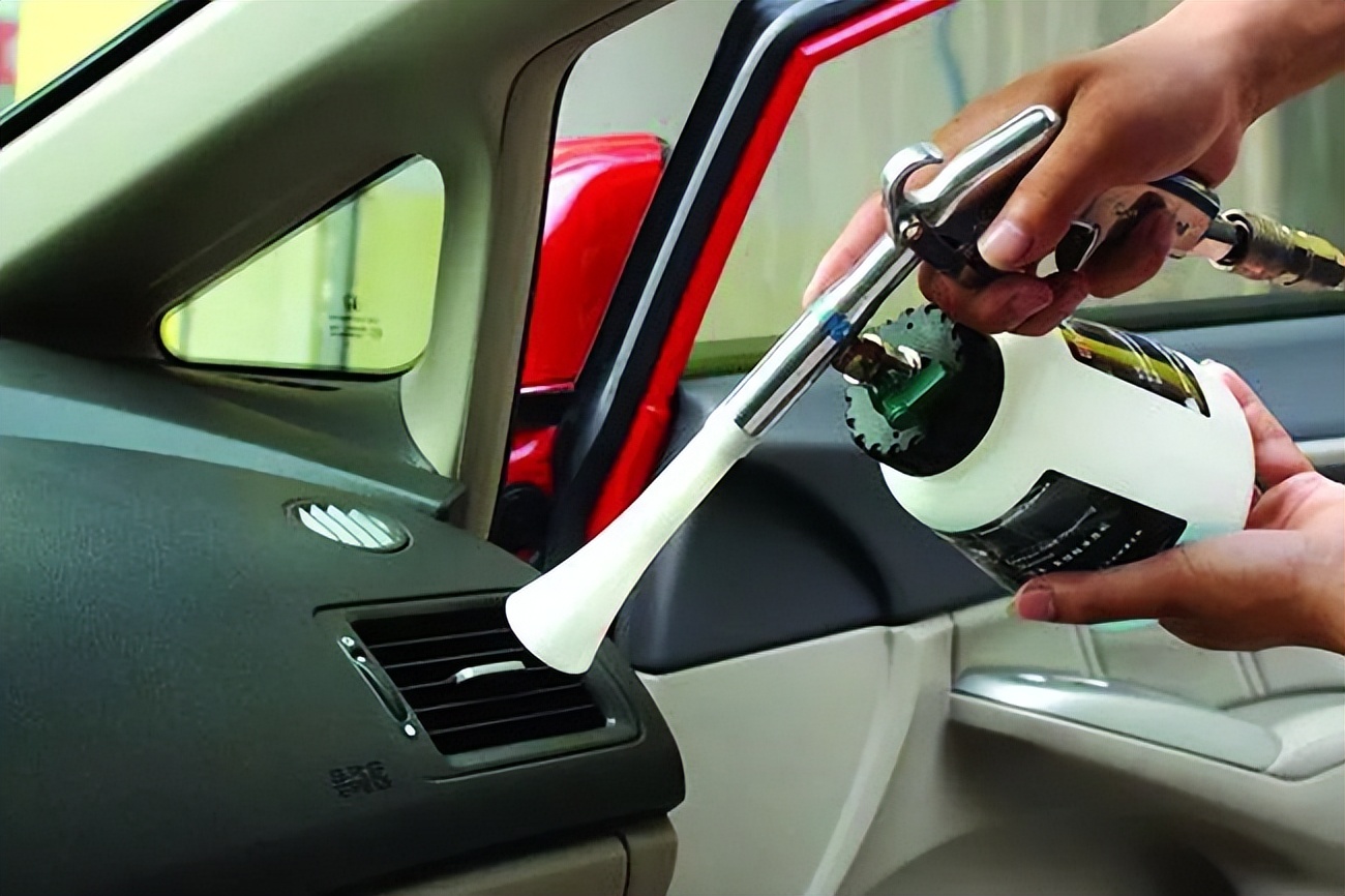 格力变频空调制冷有异味,汽车空调制冷有异味暖风就没有