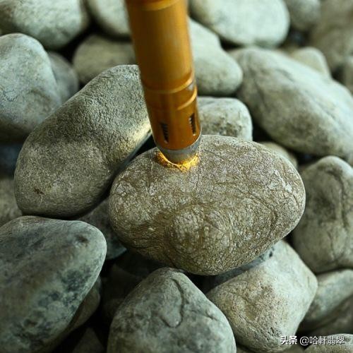 入手翡翠原石教程,入手价值千万的翡翠原石