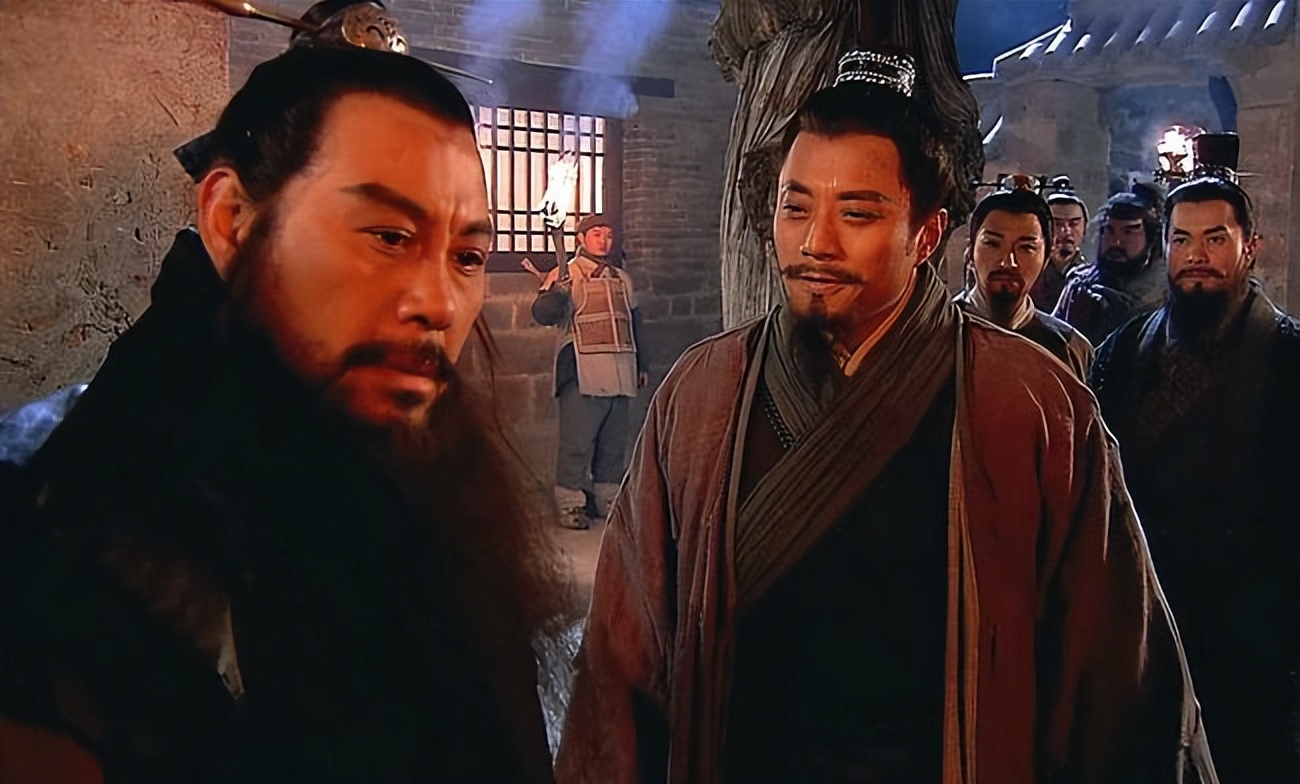 宋朝宫廷有多难混，宋江情商那么高，招安后一样落得个自杀的下场