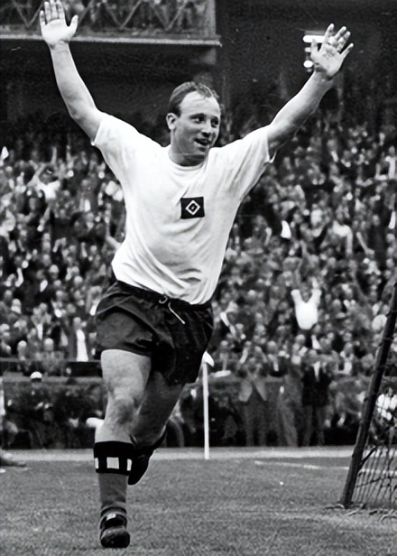 历史足球巨星前100名,70和80一代的足球巨星