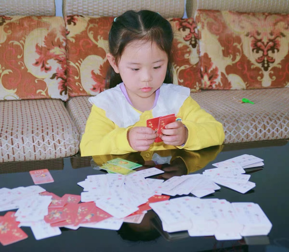 让孩子轻松积累成语知识,怎样让孩子快速的记住两个成语