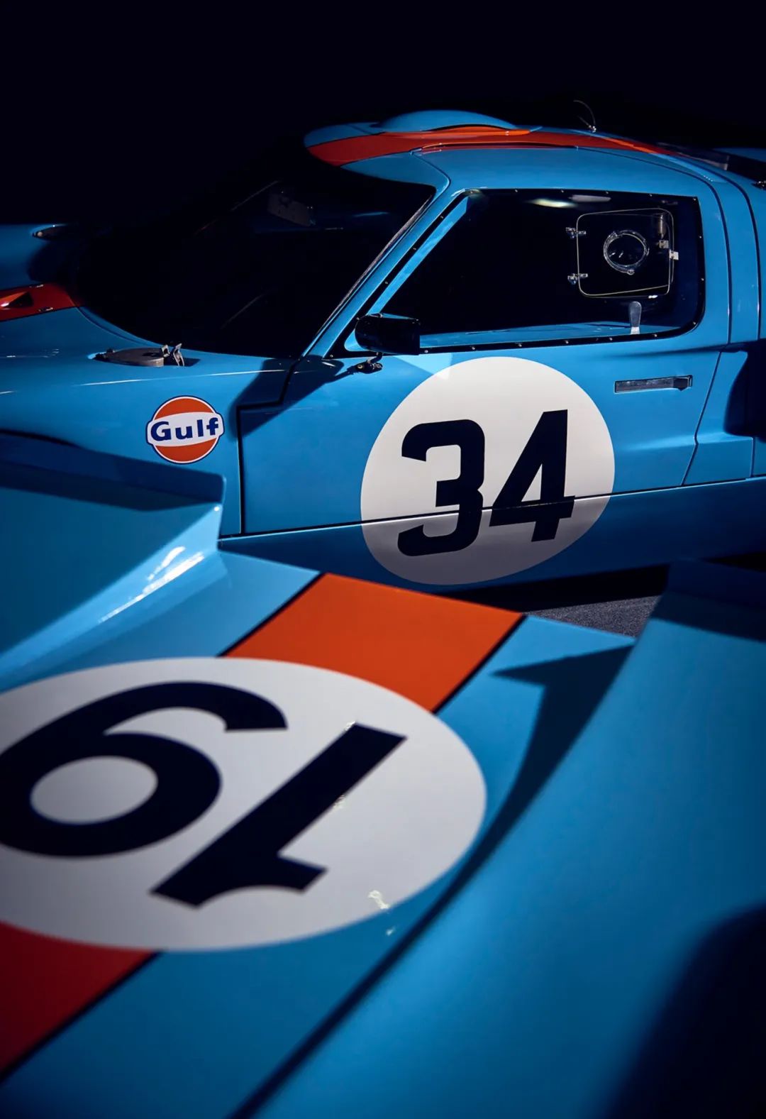 全球最大中古赛车二手贩子联手德国富商囤了一屋子Gulf赛车！