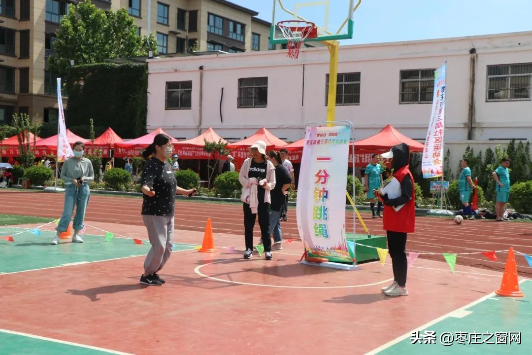 家门口的体育活动中心,校园体育场对外开放的目标