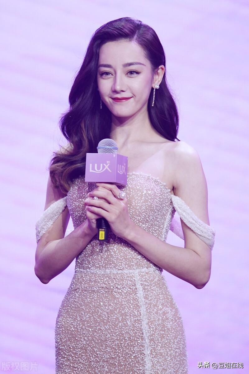 娱乐资讯早知道迪丽热巴鹿晗李兰迪王雷鞠婧祎刘学义贾玲罗云熙