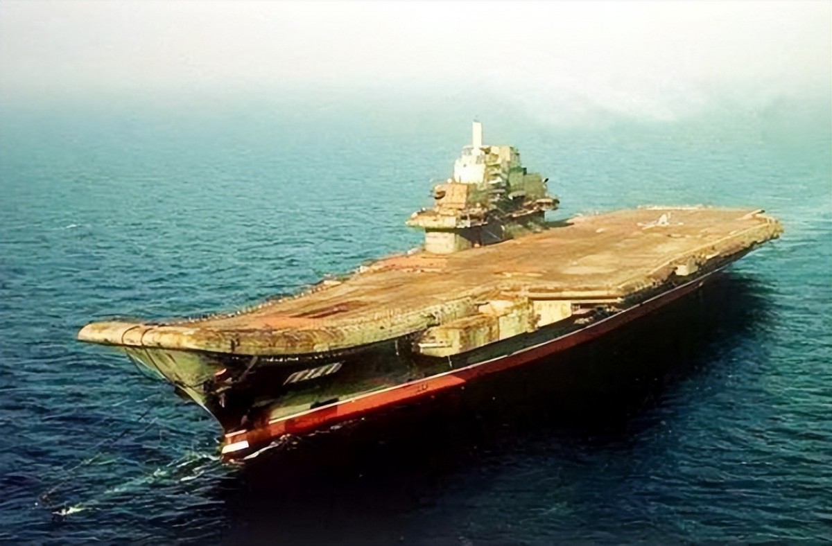 瓦良格号为什么交付辽宁号,中国瓦良格号内部图