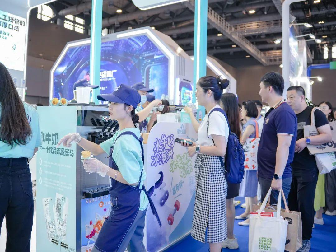 皇氏集团和皇氏乳业是一家吗,皇氏集团广西皇氏乳业有限公司