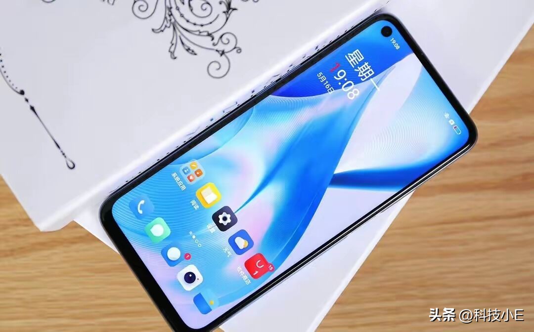 吊打iqoo的红米手机,红米千元机和iqoo千元机