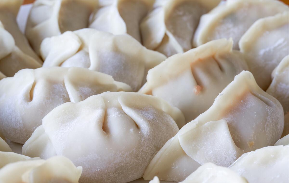 包好的饺子放冰箱皮怎么发硬,馄饨怎么才能放冰箱里不粘连