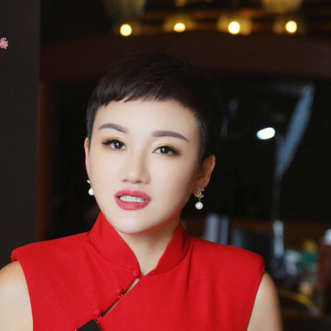 花十五分钟听一个故事,花两分钟听一个故事