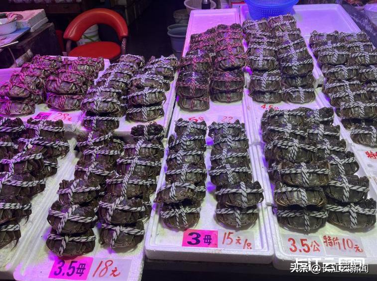 武汉哪个地方的螃蟹最新鲜最好,武汉螃蟹什么时候最便宜