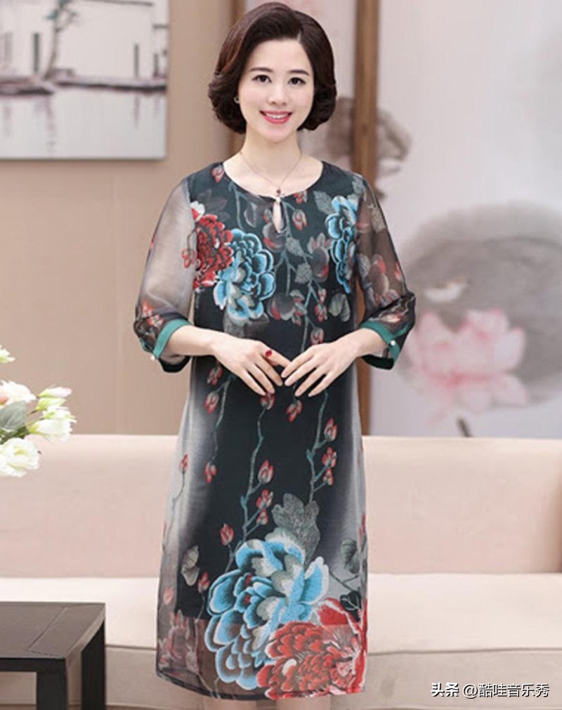 裙装模特造型,日系模特连衣裙