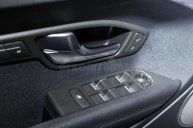 探寻奥迪死锁解除开关的位置和使用方法