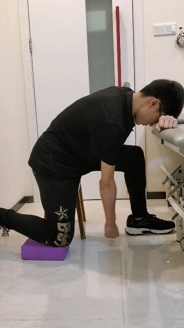 肩膀活动疼痛但活动不受限,肩膀活动受限疼痛挂什么科