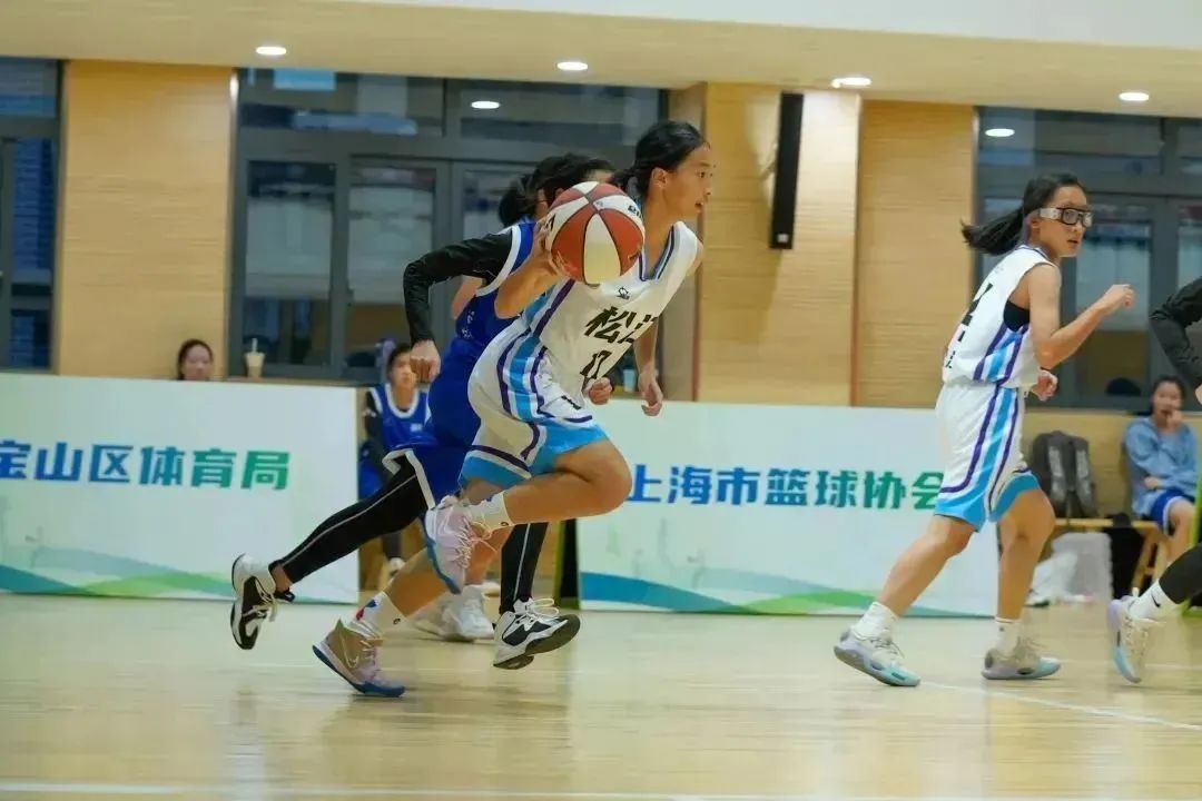 青春飞扬现场表演,市运会赛场上的精彩瞬间