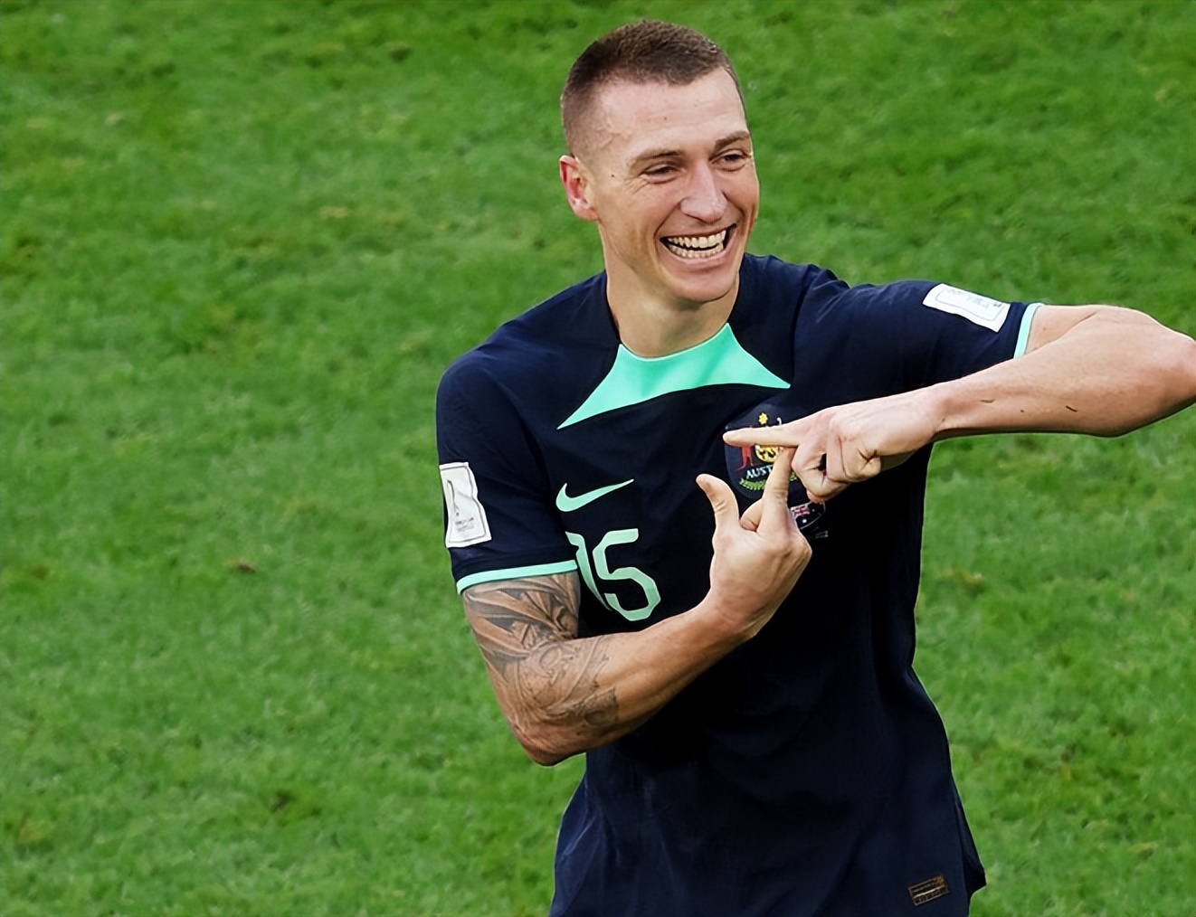 d组积分榜最新排名,澳大利亚联赛落后6球逆转