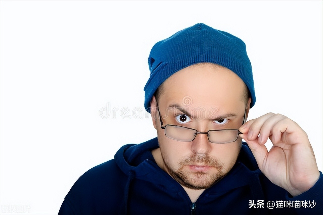 简单叙述一下心口不一的心理现象,如何看待那些心口不一