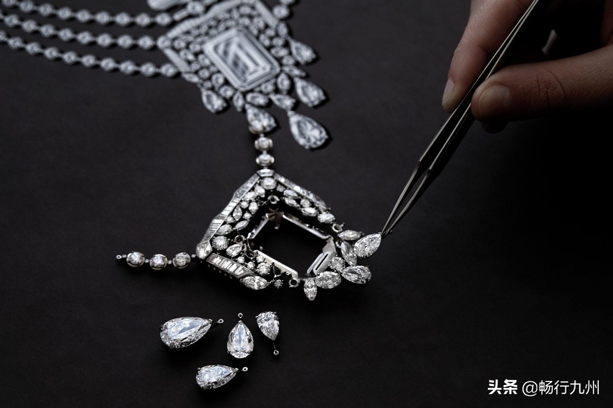 香奈儿n5香水圣诞款,香奈儿n5淡香水红色版特别限量版