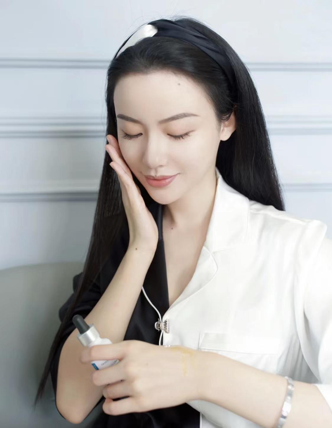 女人好用的精华品牌推荐,越用越上瘾的贵妇级抗老精华