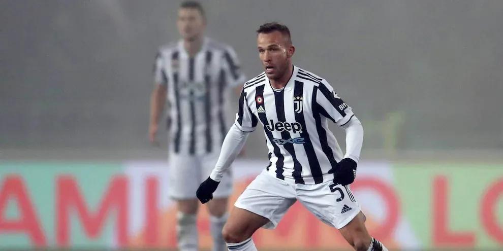 新冠病毒肆虐意甲多场比赛取消,尤文-那不勒斯之战继续进行?