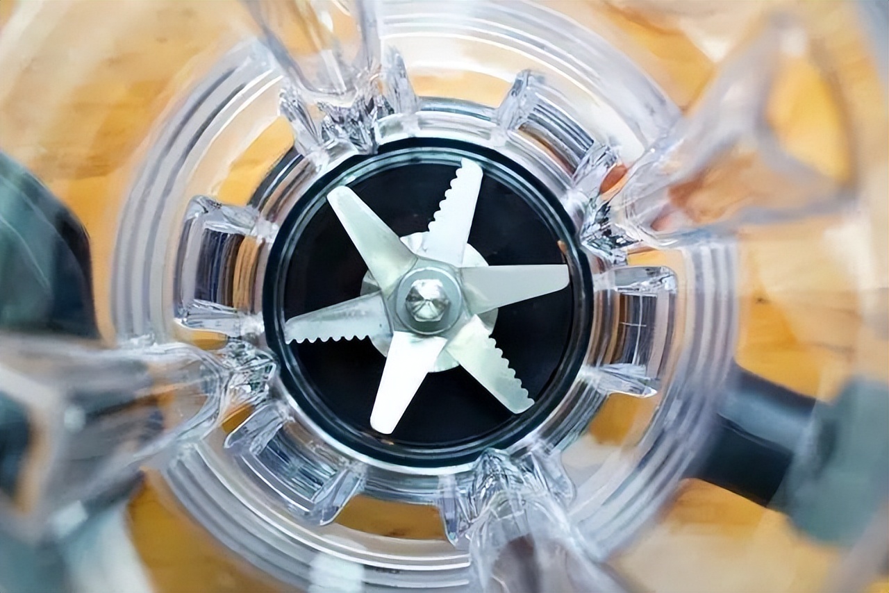 300块钱买的破壁机,有必要买几千块钱的破壁机吗