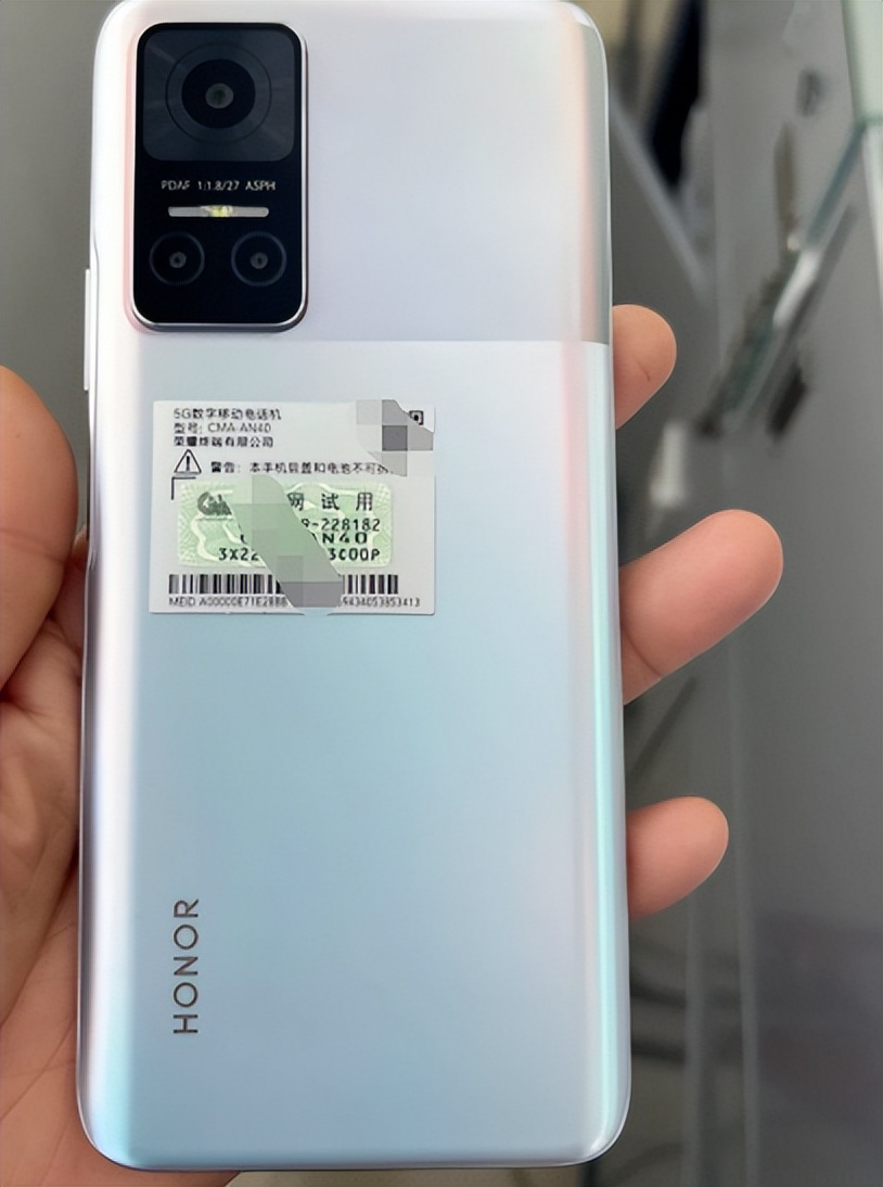 1100块钱能买的荣耀手机,旗舰店1100左右的荣耀手机