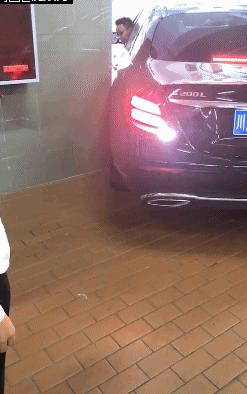 误发给女房东的微信,给老婆发短信误发给了女房东