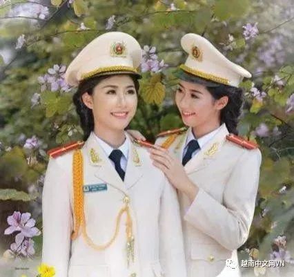 女警警服演变照片图片,最美警花警服图片