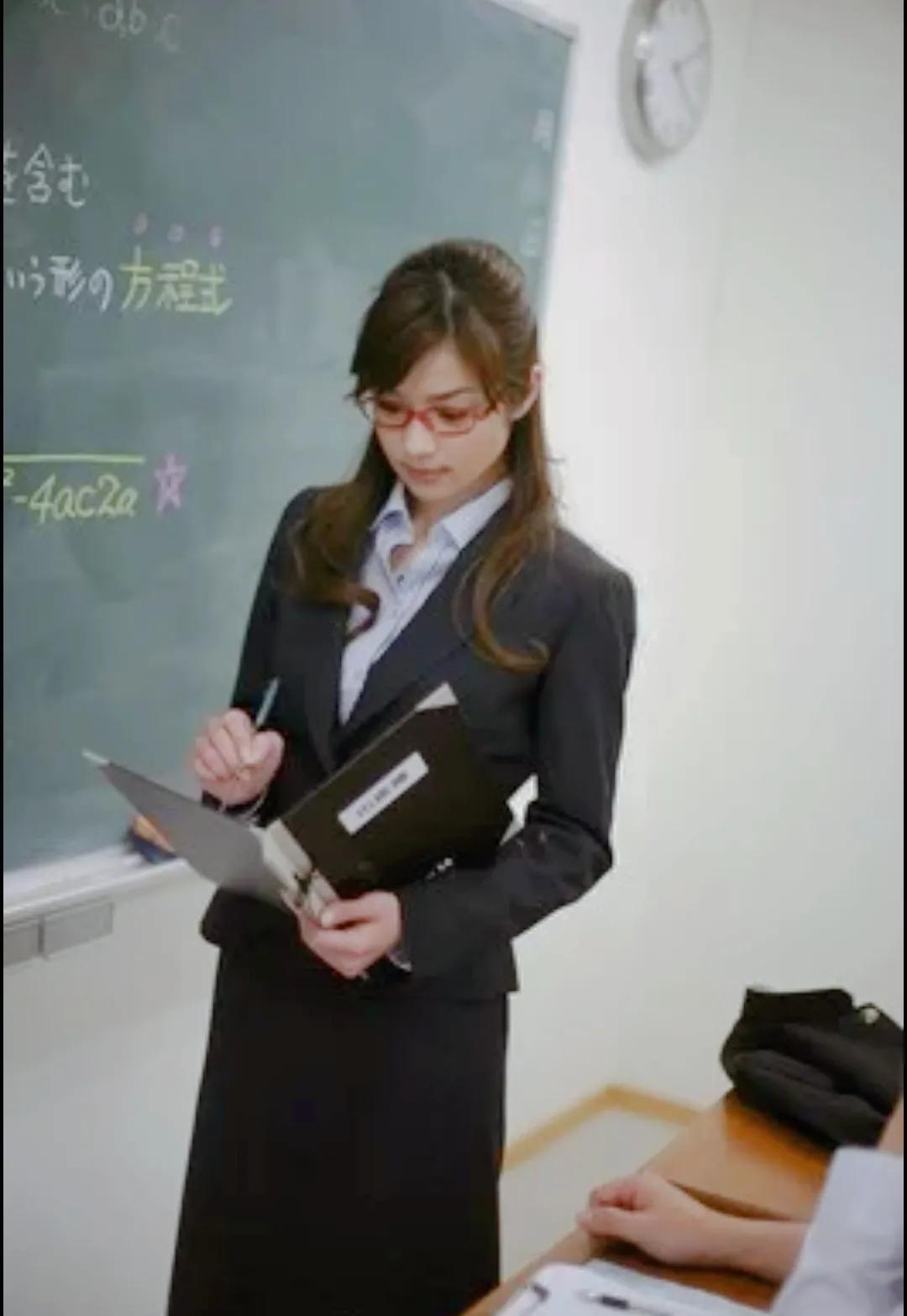 文科女生二本适合的专业有哪些,什么专业就业前景好适合女生的