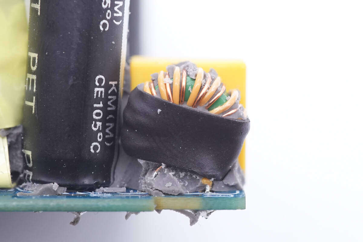 魅族pandaer65w充电器拆解,魅族pandaer氮化镓65w快充头评测