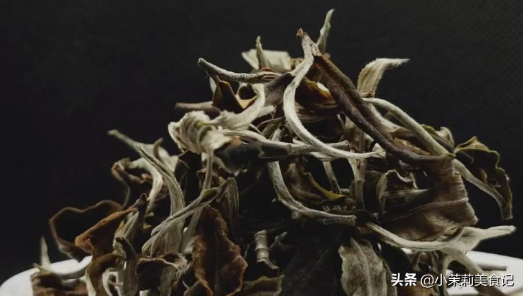 夏天喝什么茶能冬病夏治,夏季喝哪些茶养生5款茶清热解毒