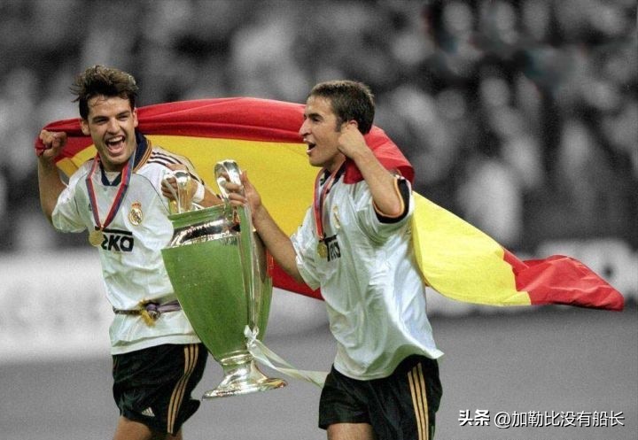足坛历史十大前场组合,世界足坛那些年少成名的顶级前锋