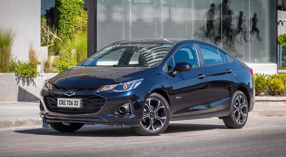 雪佛兰科鲁兹之后再无爆款车型,雪佛兰科鲁兹新款旧款照片对比