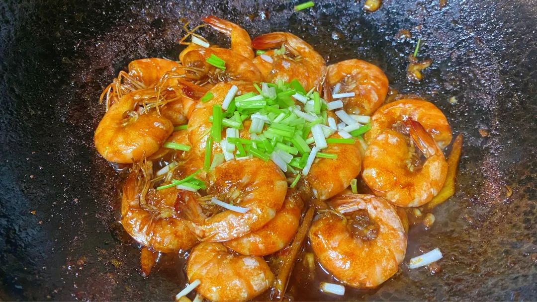 怎么做好吃的油焖虾,最简单的油焖虾的家常做法