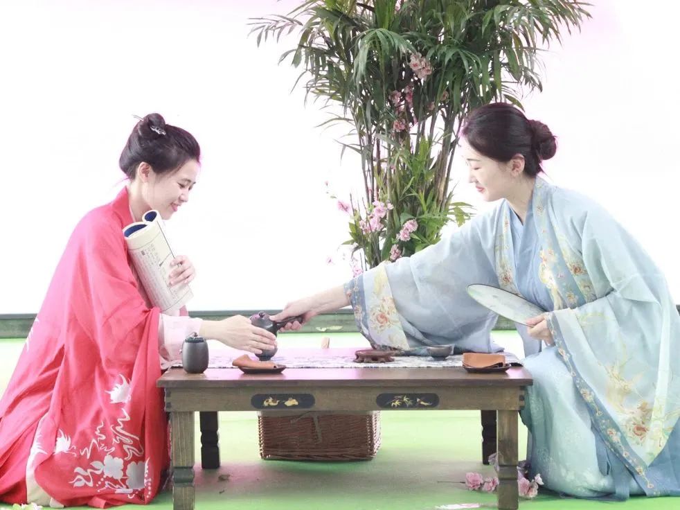 经济回暖超预期，茶叶狂飙出道，这些商机你是否能抓住？