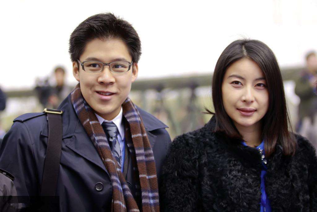 跳水皇后郭晶晶晒全家福,跳水女皇郭晶晶和豪门阔少