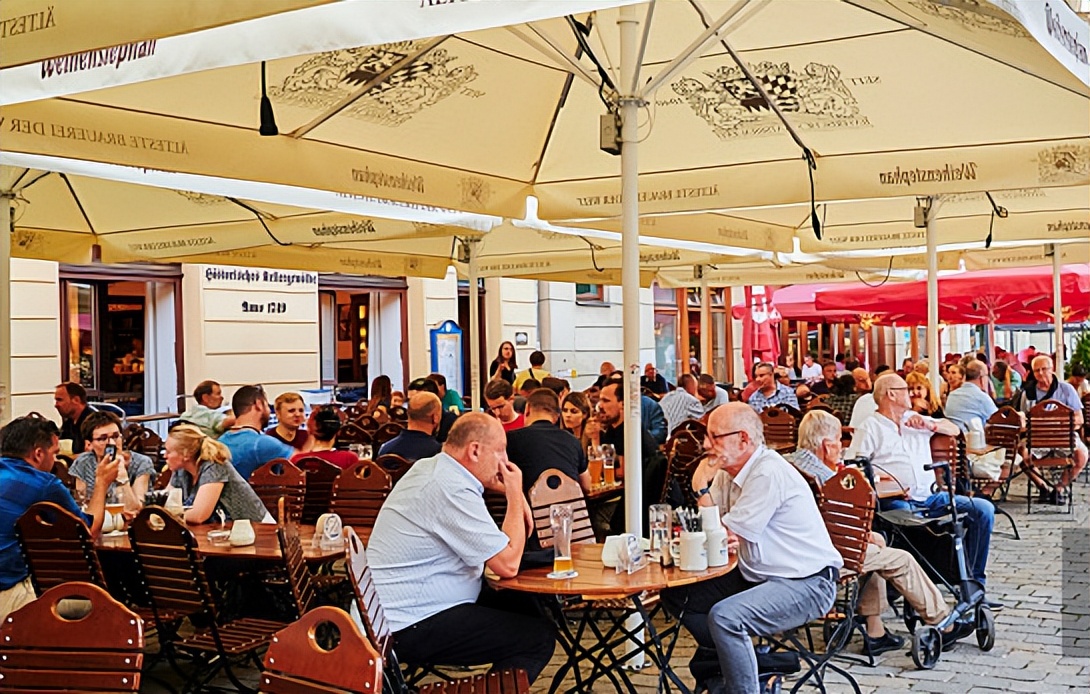 杜绝崇洋媚外视频完整版,杜绝崇洋媚外的视频