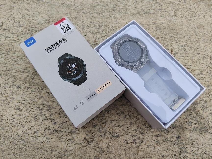 didoY039智能电话手表｜是孩子的守护者，更是孩子学习的小帮手