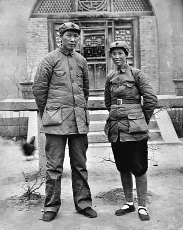 美国记者史沫特,美国记者史沫特莱采访