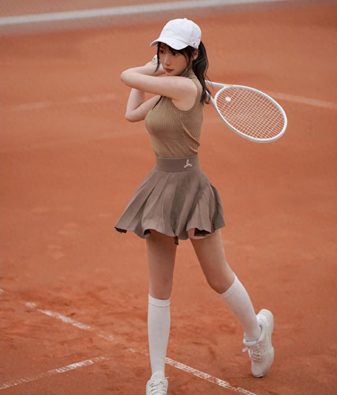 光天化日半露*裤内**、露半球，这几个明星玩转“诱惑”，毫无下限！