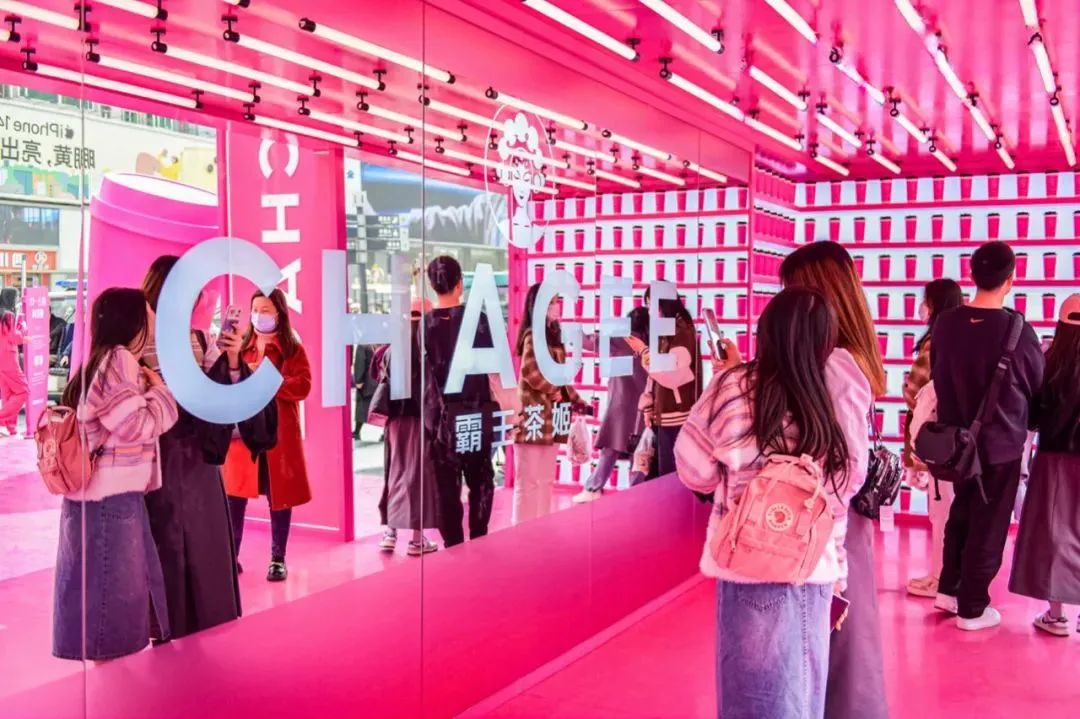 2019霸王茶姬爆火现场,霸王茶姬营销1个亿