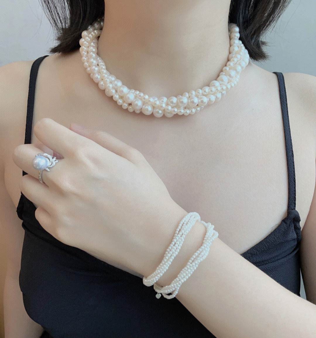珍珠项链搭配如何选择,珍珠项链适合哪个年龄的女性
