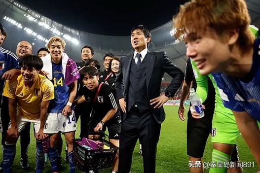 刻板的西服，诡谲的战术——森保一，和他的奇妙冒险之旅