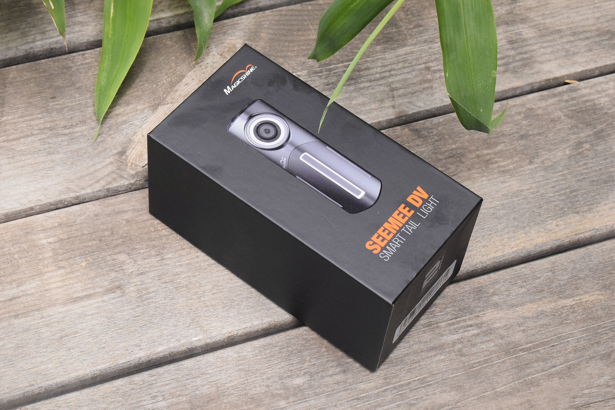 迈极炫自行车尾灯夜骑灯测评,迈极炫摄像头尾灯使用方法